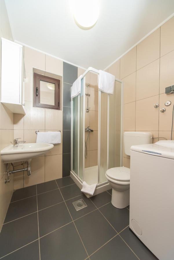 Holiday Apartment 50M From The Beach Pjescana Uvala Exterior foto